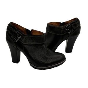 Sofft Black Leather Willa Ankle Booties Size 7 Women’s